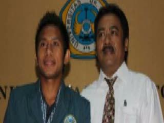 Demi Masa Depan, Andik Lanjut Kuliah