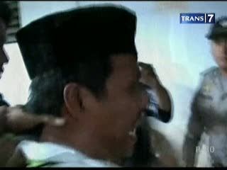 Dituntut Mati, Terdakwa Pembunuh Mengamuk
