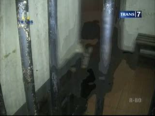 Komplotan Pencuri HP Dihajar Massa