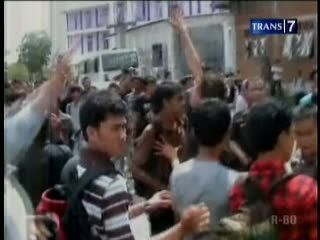 Mahasiswa Tuntut Uang SKS Dihapus