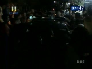Bisnis Bangkrut, Pria Mengamuk dengan Mandau