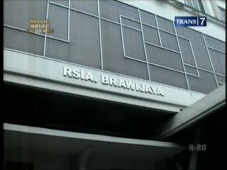 Anggie Jenguk Anak di RS Brawijaya