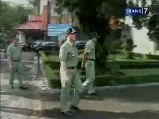 Setelah Mangkir 2 Minggu, Aceng Upacara 