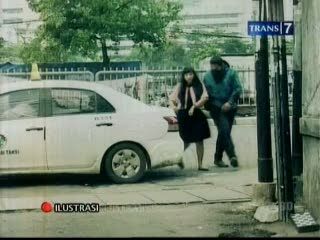  Ibu dan Anak Jadi Korban Perampokan di Taksi