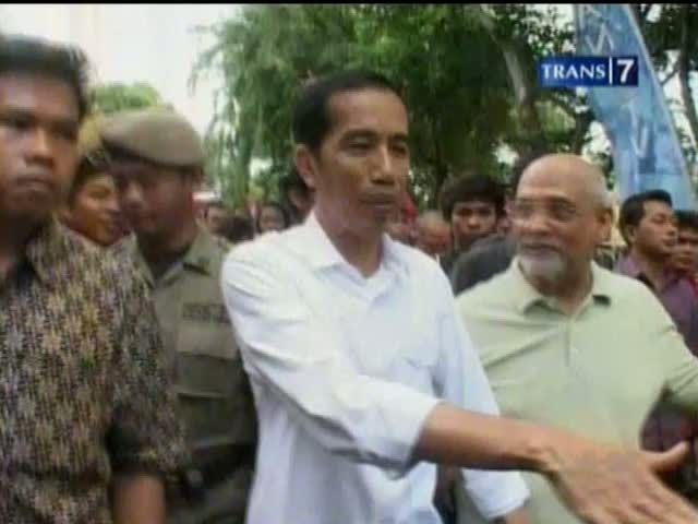 Jokowi Susuri Sungai Ciliwung