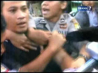 Kerabat Terdakwa Pencabulan Serang Wartawan