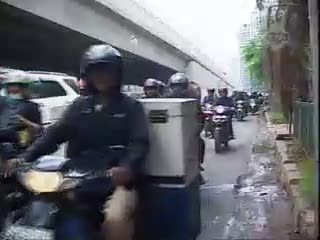 Puluhan Ruas Jalan Rusak Pasca Banjir