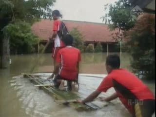 Banjir Rendam Rumah dan Sekolah