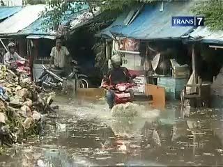 Jalur Terendam, Bus Transjakarta Tak Beroperasi