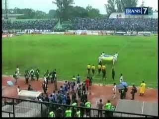 Persib Kalahkan Persiwa