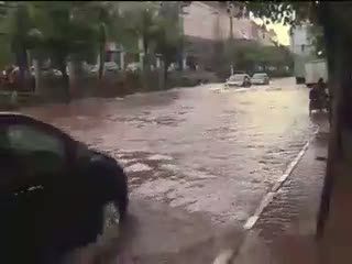 Kawasan Elit Masih Terendam Banjir
