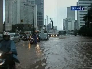 Banjir Jakarta, Akibat Pejabat Salah Urus?