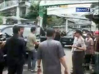 Presiden SBY Gelar Rapat di Tenda Pengungsian