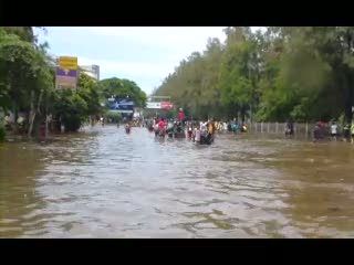 Jaga Rumah, Warga Pluit Enggan Mengungsi