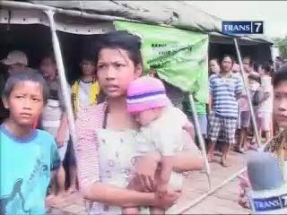 Bayi Korban Banjir Ditolak Rumah Sakit