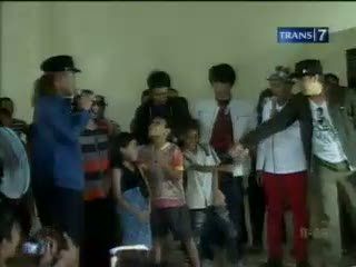 Tim OVJ Hibur Korban Banjir