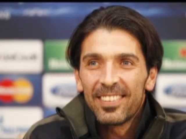 Paskas Gaji, Buffon Tetap di Juventus
