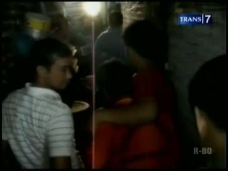 Cemburu, Suami Ceburkan Isteri ke Sumur