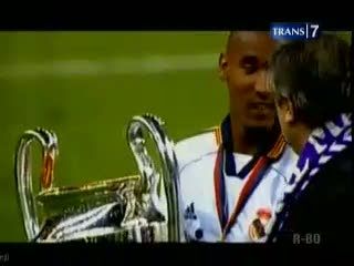 Anelka Merapat ke Juventus
