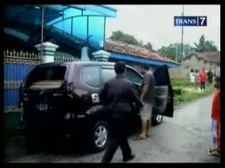 Minibus Tabrak 2 Motor, 1 Tewas 2 Luka