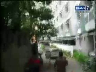 KPK Geledah Apartemen Tersangka Suap