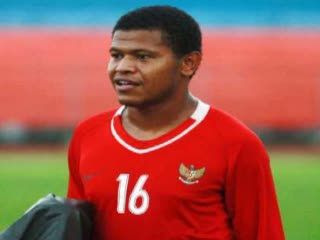 Demi Timnas, Stevi Tinggalkan Persipura