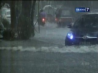 Hujan Deras, Jalur Protokol Terendam