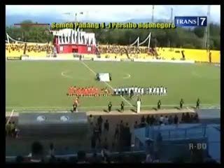 Semen Padang Juara Community Shield