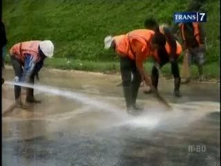 Jalur Cipularang Rawan Longsor