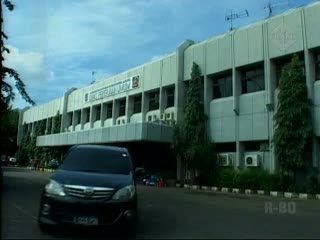 Kadis PU DKI Jakarta Sibuk Bekerja