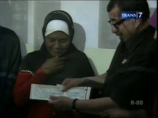Bantuan Rumah dan Modal Usaha untuk Mak Yati