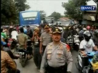 Rem Blong, 16 Orang Tewas Ditabrak Truk