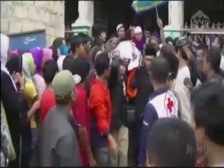 18 Jenazah Korban Tewas Dimakamkan