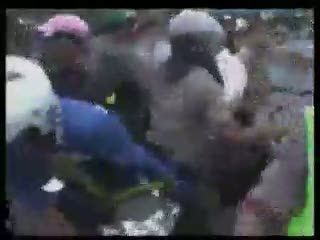 Suporter PSIS dan Persip Tawuran