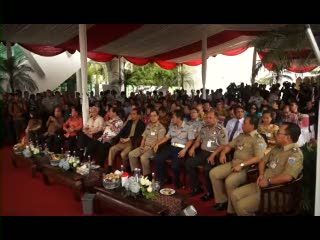 Jokowi Resmikan Eskalator JPO 