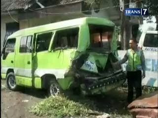 Kecelakaan Bus, 3 Tewas