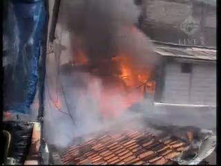 Kebakaran Hanguskan Puluhan Rumah
