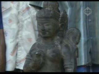 Mimpi Didatangi Bidadari, Warga Temukan Patung di Hutan