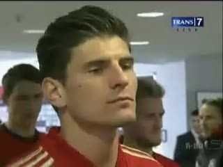 Gol Bunuh Diri Menangkan Bayern, Dortmund Pesta Gol