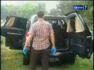 Olah TKP Penemuan Mayat Terikat di Bandara