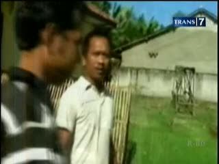 Sekolah Disegel, Orangtua Murid Mengamuk