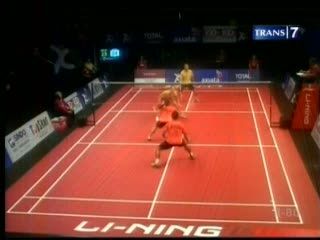 Indonesia Babat Vietnam