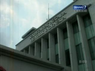 Setneg Terbakar, Aktivitas Istana Normal