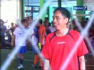 Jokowi Cetak 1 Gol di Pertandingan Futsal