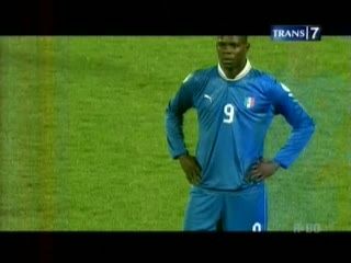 Balotelli Gemilang, Italia Menang