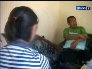 Simpan Foto Cowok Syur di HP, Siswi Pintar di DO