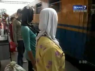 KRL Ekonomi, Andalan Pedagang Kecil