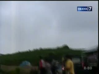 Polisi Buru Otak Aniaya Massal Aparat Negara
