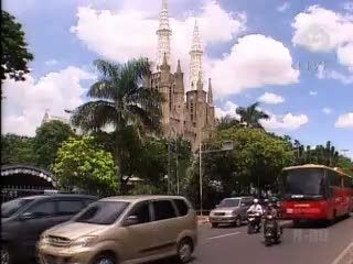 Ribuan Jemaat Padati Gereja Katedral