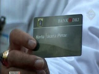 Pemprov DKI Bagikan Kartu Jakarta Pintar